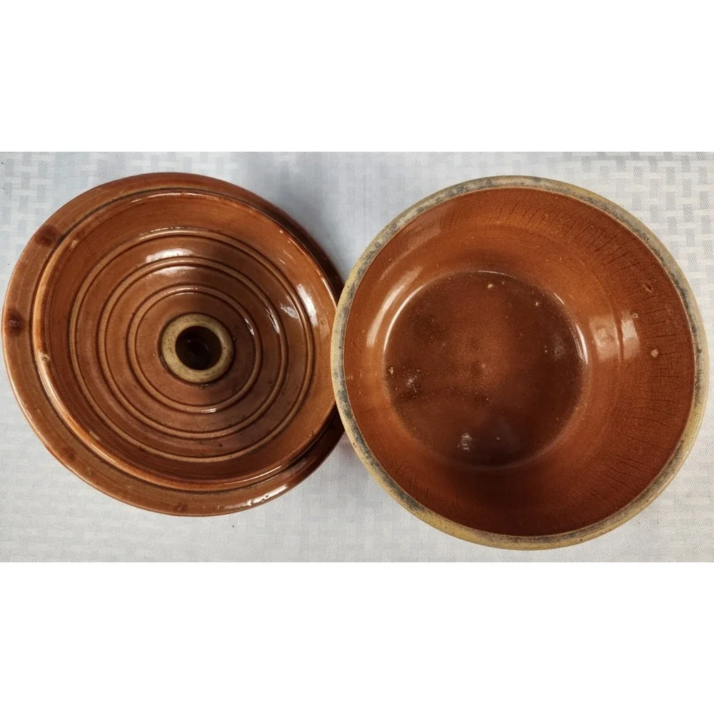 Vintage Watt Pottery Stoneware Lidded Casserole Bowl Brown